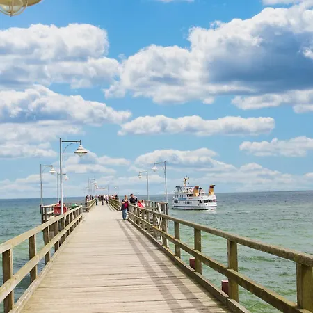 Mit Meerblick Und Balkon, Gratis Nutzung Vom Ahoi Erlebnisbad Und Sauna In Sellin - Meeresblick 14 *