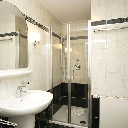 Meeresblickresidenzen Nr 14 Mit Sauna- Und Schwimmbadnutzung Im Ahoi Sellin Goehren (Ruegen)