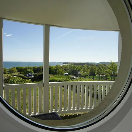 Mit Meerblick Und Balkon, Gratis Nutzung Vom Ahoi Erlebnisbad Und Sauna In Sellin - Meeresblick 14 Goehren (Ruegen)