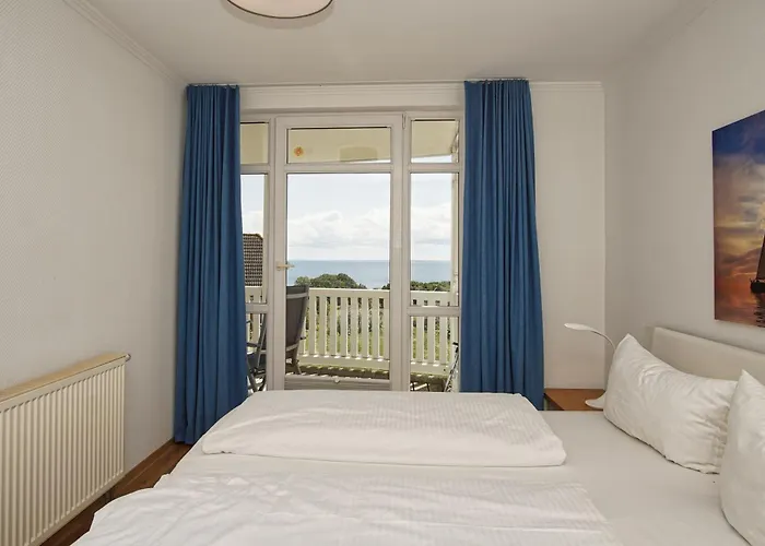 Apartment mit Meerblick und Balkon, gratis Nutzung vom AHOI Erlebnisbad und Sauna in Sellin - Meeresblick FeWo 14